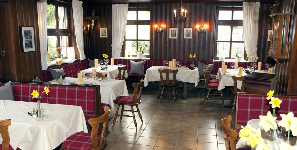 Hotel Restaurant Engel Pfaffenweiler Bagian luar foto
