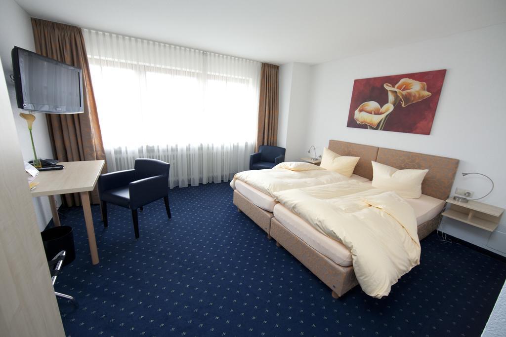 Hotel Restaurant Engel Pfaffenweiler Ruang foto