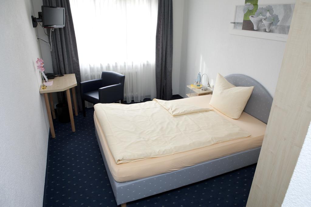 Hotel Restaurant Engel Pfaffenweiler Ruang foto