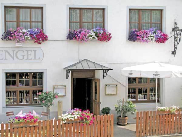 Hotel Restaurant Engel Pfaffenweiler Bagian luar foto