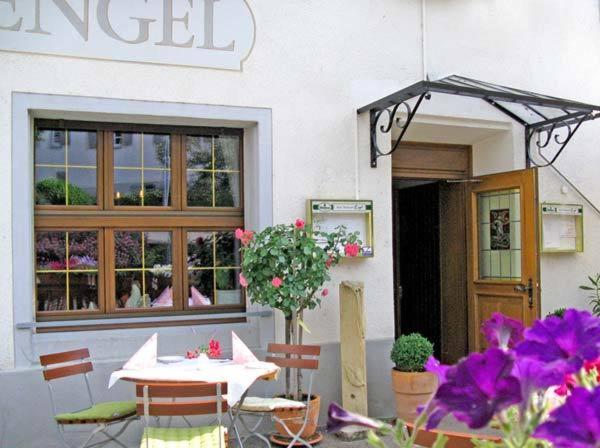 Hotel Restaurant Engel Pfaffenweiler Bagian luar foto
